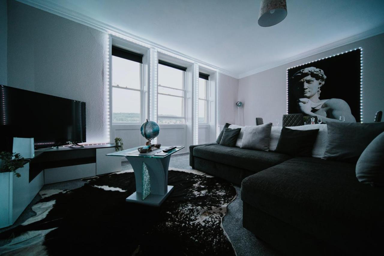 Roman Penthouse- City Skyline Views, 4K Tvs, 5G Wifi And More! Apartment Bath Luaran gambar