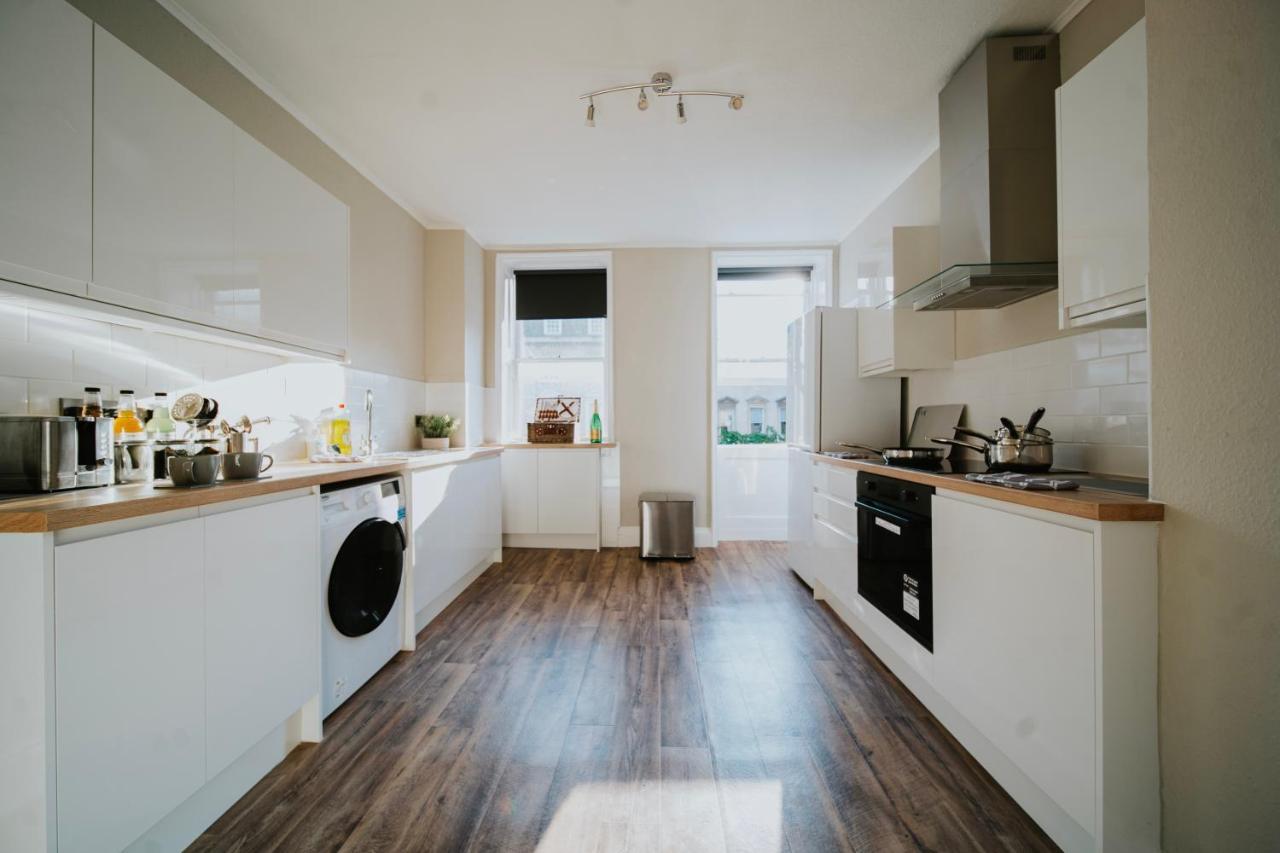 Roman Penthouse- City Skyline Views, 4K Tvs, 5G Wifi And More! Apartment Bath Luaran gambar